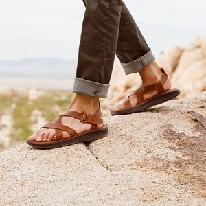 Chaco Wayfarer brown leather straps sandals